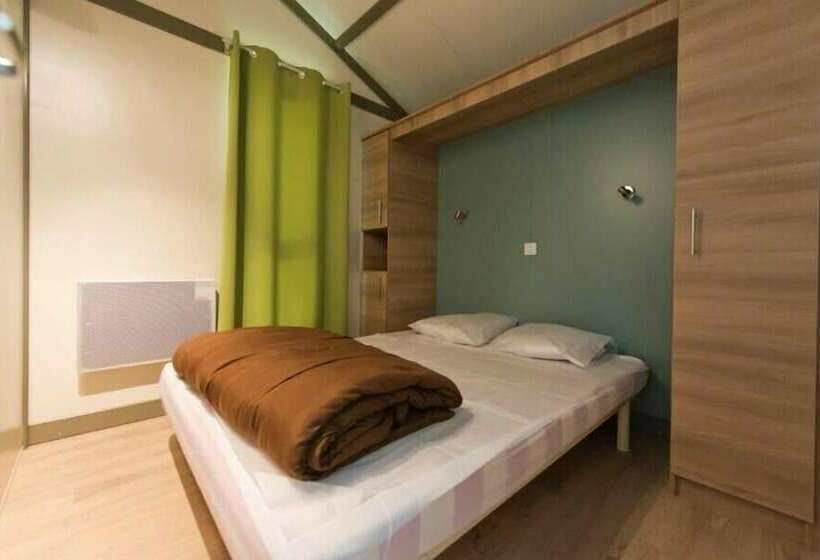 בית מלון כפרי A La Rencontre Du Soleil  Camping