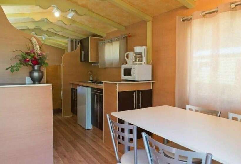 בית מלון כפרי A La Rencontre Du Soleil  Camping