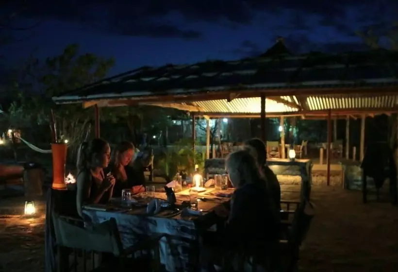 Hotelli Camp Bastian