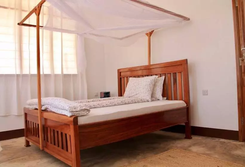 Hotelli Camp Bastian