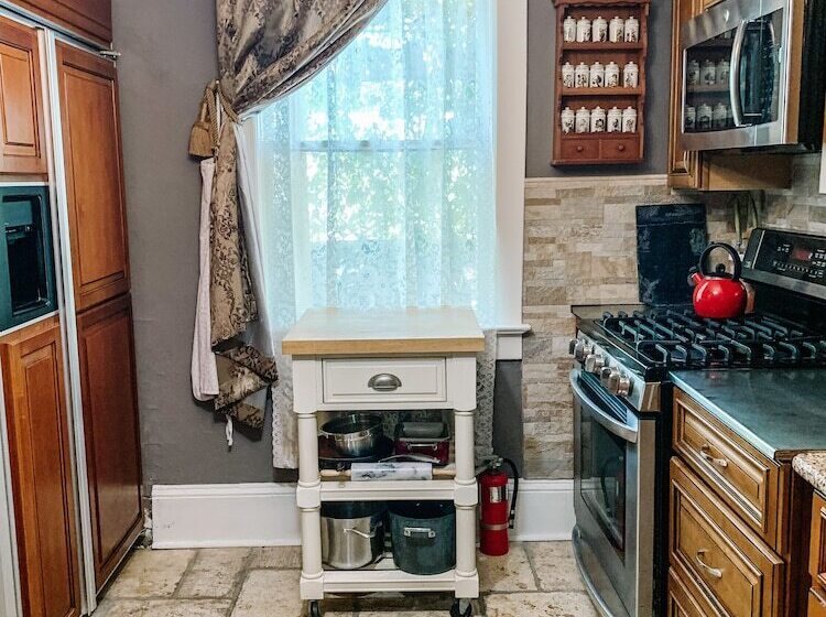 هتل Park Place Inn And Cottages