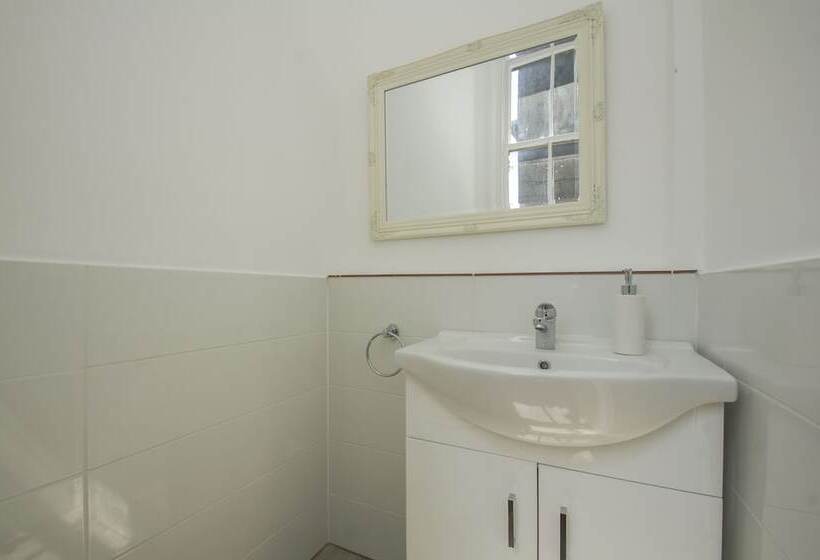 Mucky Duck House Central By Brighton Holiday Lets