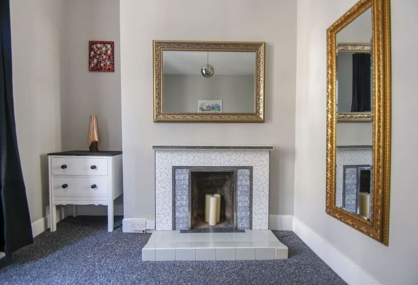 Mucky Duck House Central By Brighton Holiday Lets