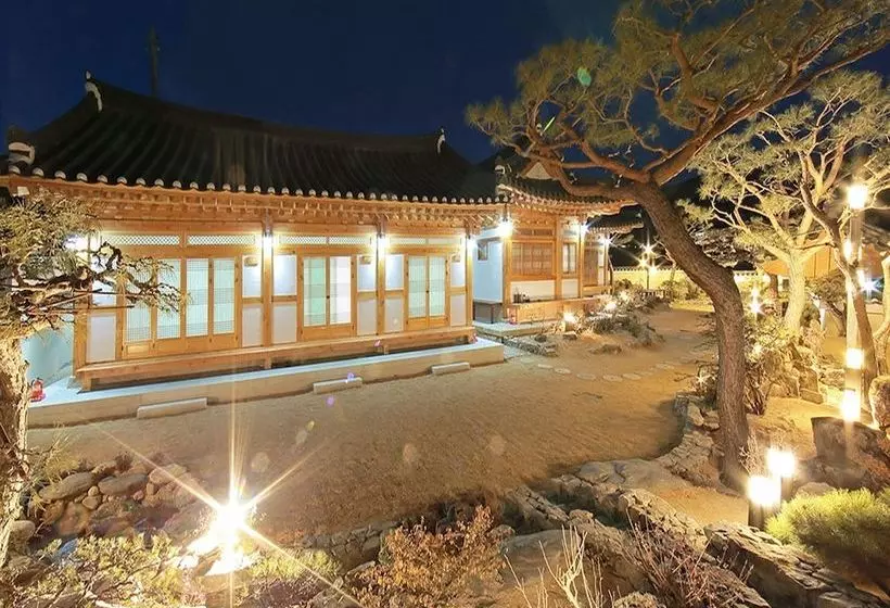 پانسیون Cheonggong Hanok Stay