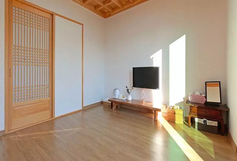 پانسیون Cheonggong Hanok Stay