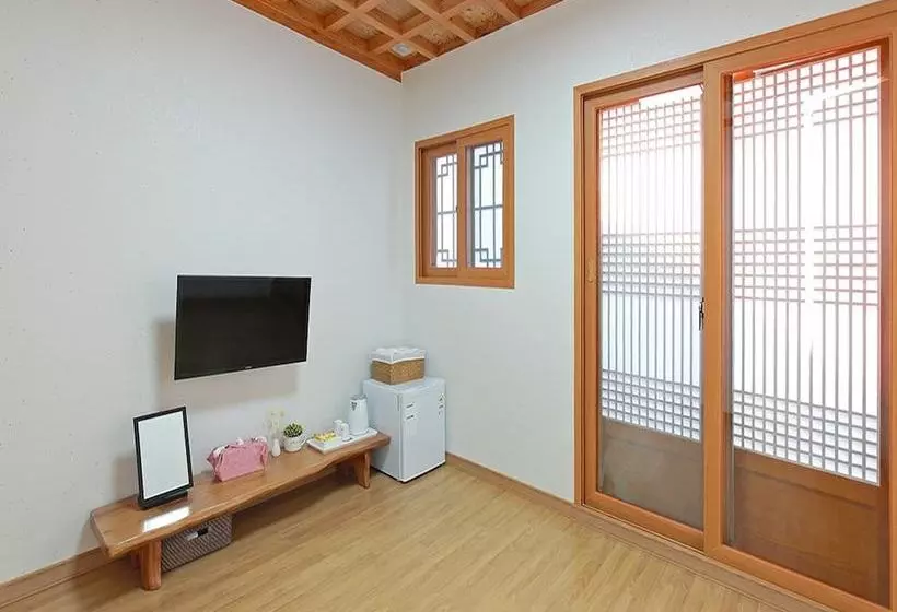 پانسیون Cheonggong Hanok Stay