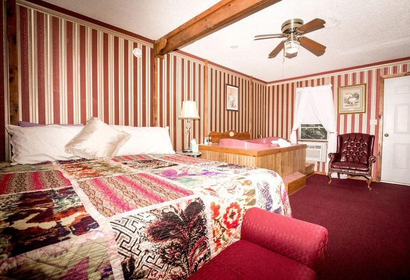 Pansiyon Cottages On Main