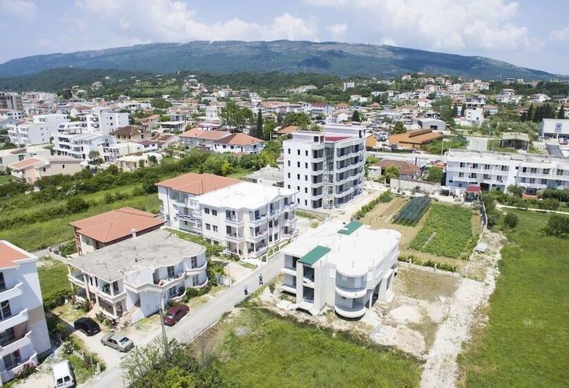 پانسیون Mimi Lux Apartments