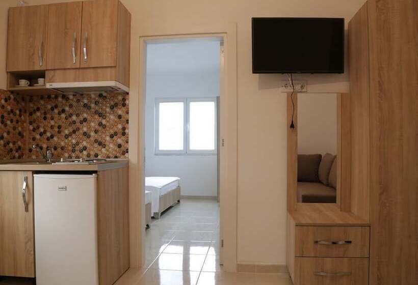 پانسیون Mimi Lux Apartments