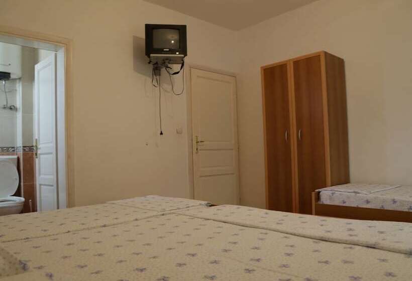 پانسیون Mimi Lux Apartments