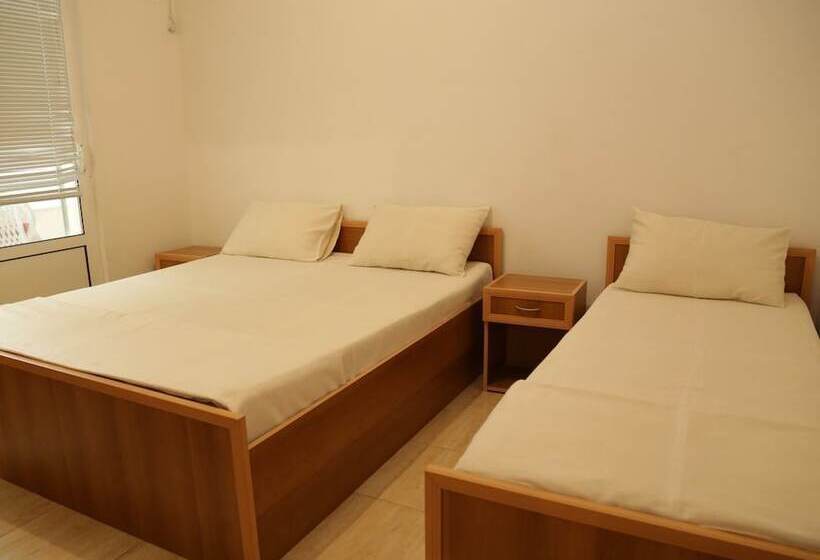 پانسیون Mimi Lux Apartments