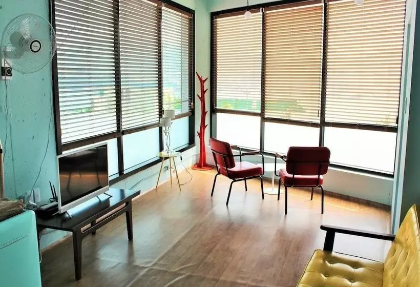 ペンション Paris House Yeosu