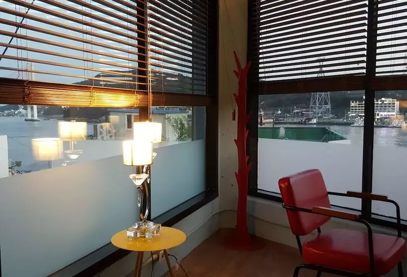 ペンション Paris House Yeosu