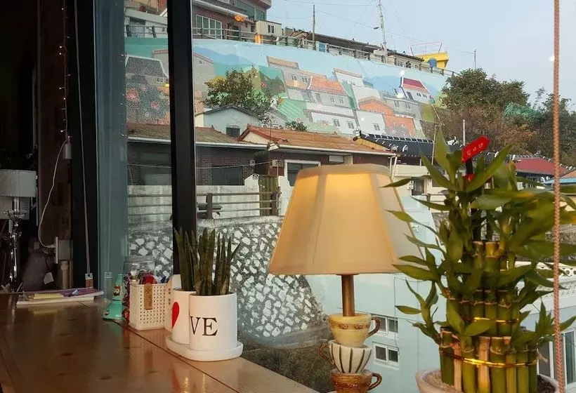 ペンション Paris House Yeosu