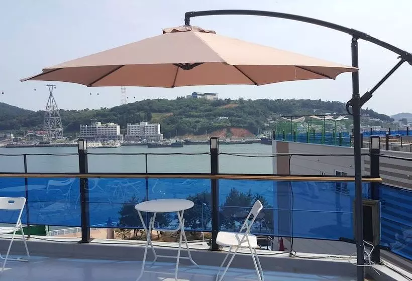 ペンション Paris House Yeosu