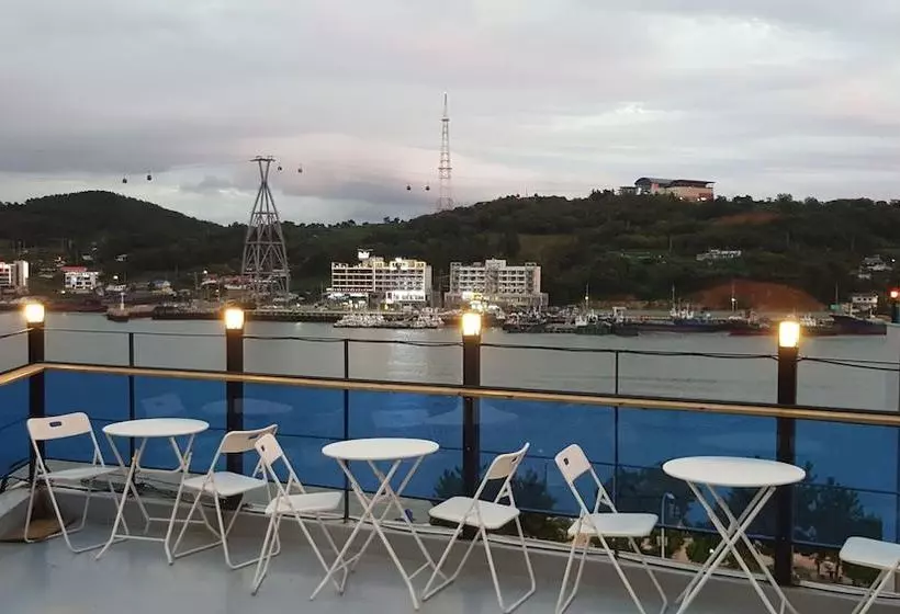 ペンション Paris House Yeosu