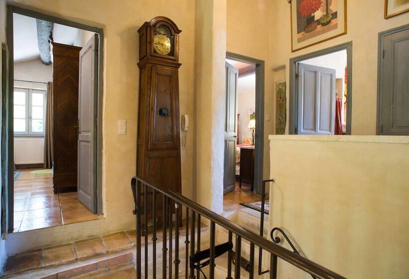 پانسیون Provence Paradise