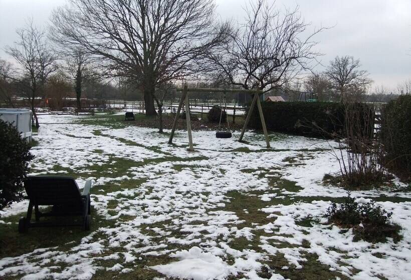 膳宿费 Sheephouse Manor