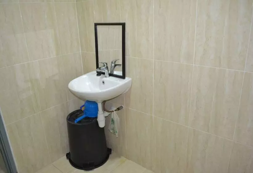 ペンション Sitiyam Homestay Kota Warisan