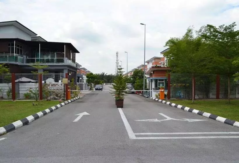 ペンション Sitiyam Homestay Kota Warisan