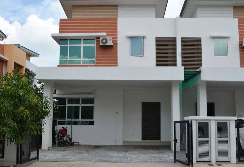 Pensão Sitiyam Homestay Kota Warisan