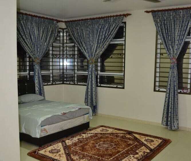 Pensão Sitiyam Homestay Kota Warisan