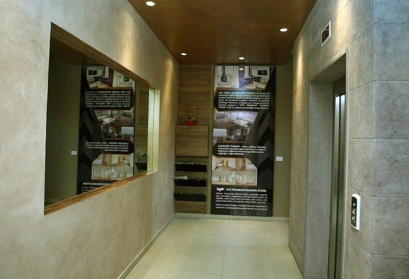 پانسیون Sky View Luxury Apartments