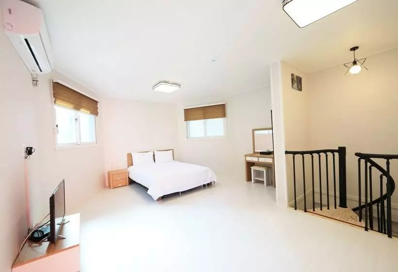 ペンション World Village Poolvilla