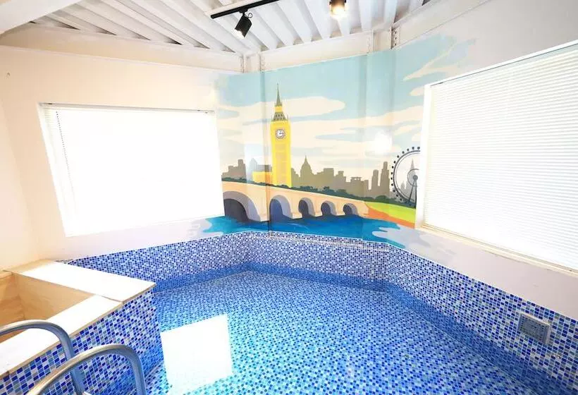 ペンション World Village Poolvilla