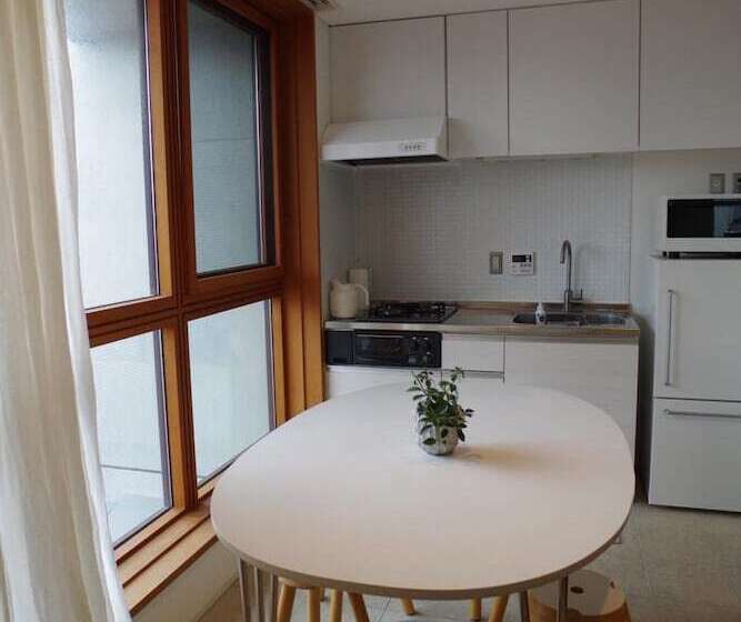 Sango Katase Guest Rooms