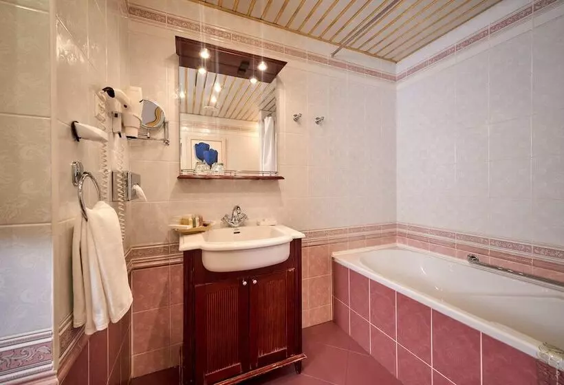 هتل Author Boutique