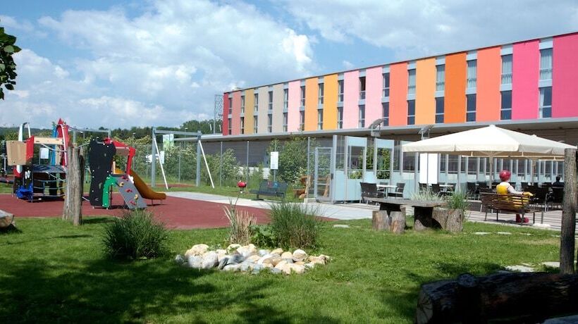 B&b Hotel Lully 3 Lakes