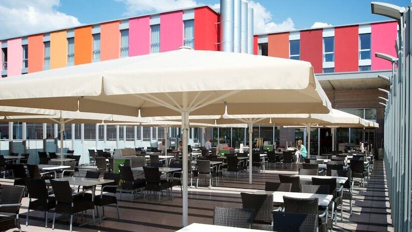 B&b Hotel Lully 3 Lakes