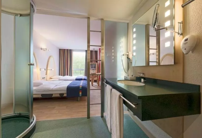 B&b Hotel Lully 3 Lakes