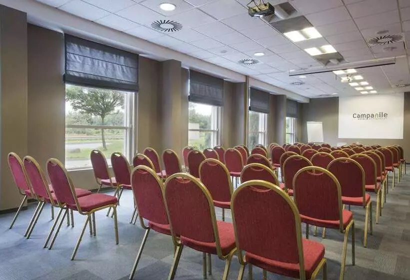Отель Campanile Poznan