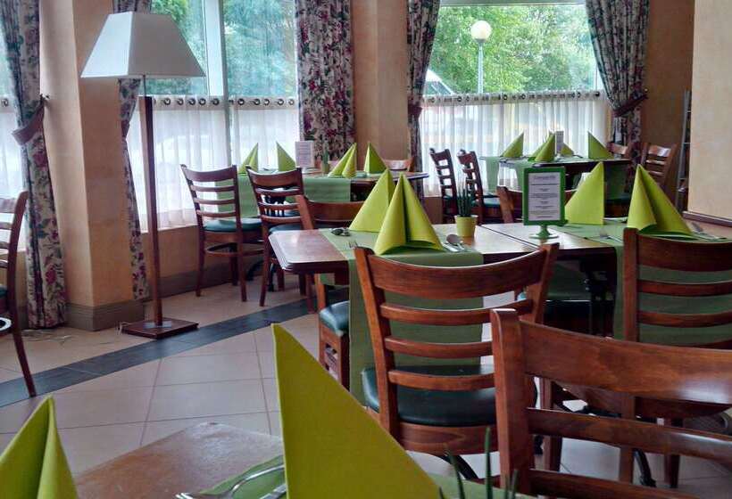 هتل Campanile  Poznan