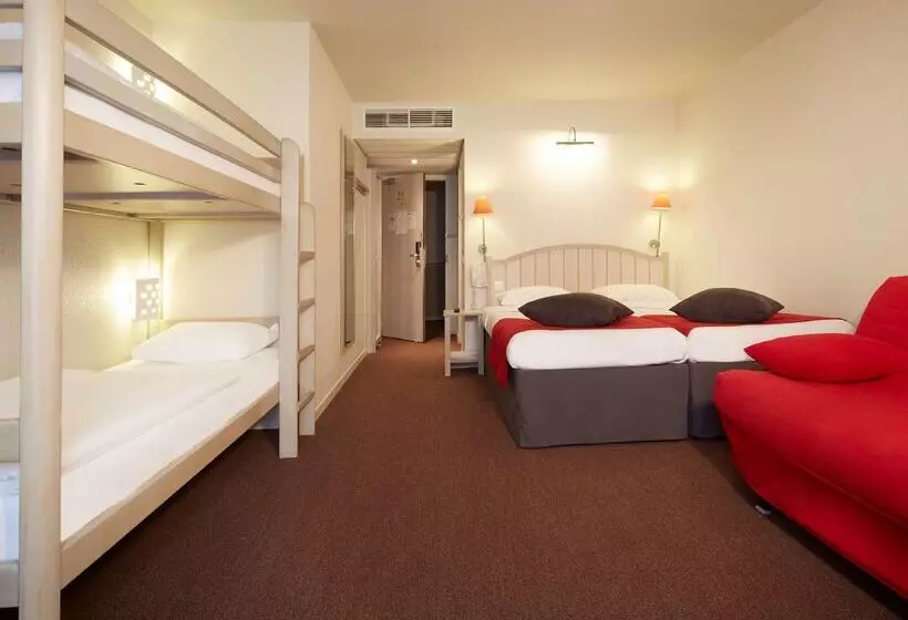 호텔 Campanile Val De France