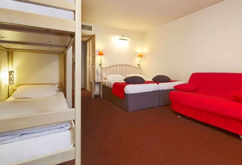 호텔 Campanile Val De France