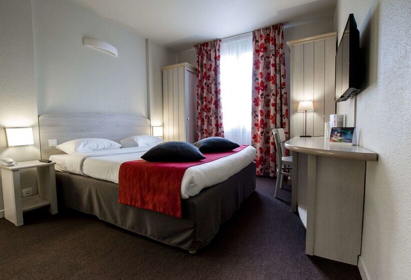 فندق Campanile Val De France