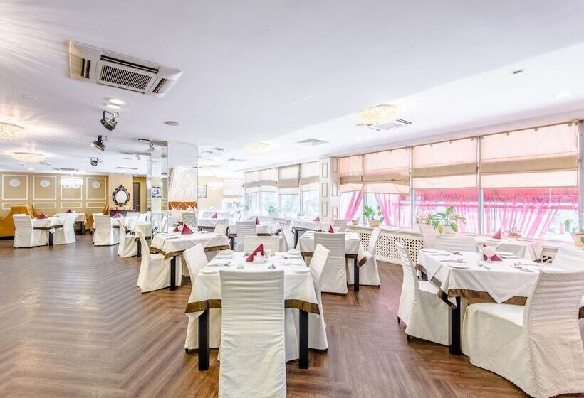 فندق Delta Business