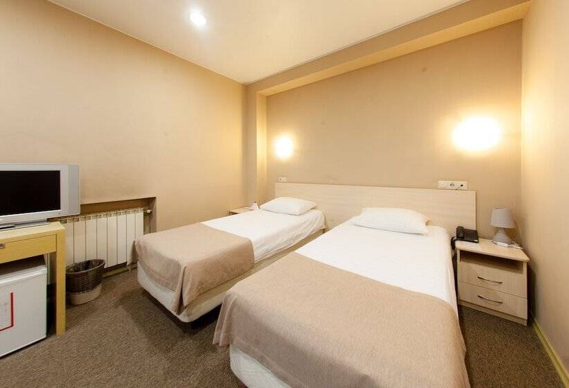 فندق Delta Business