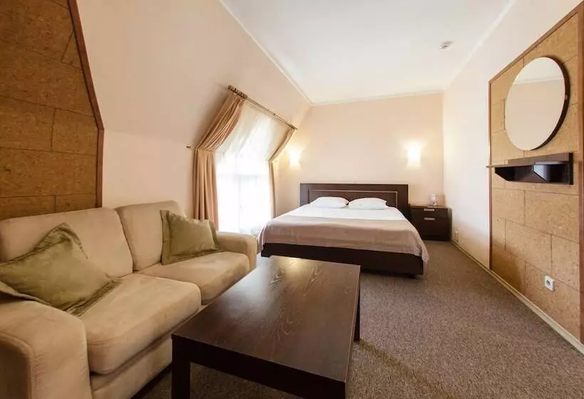 酒店 Delta Business