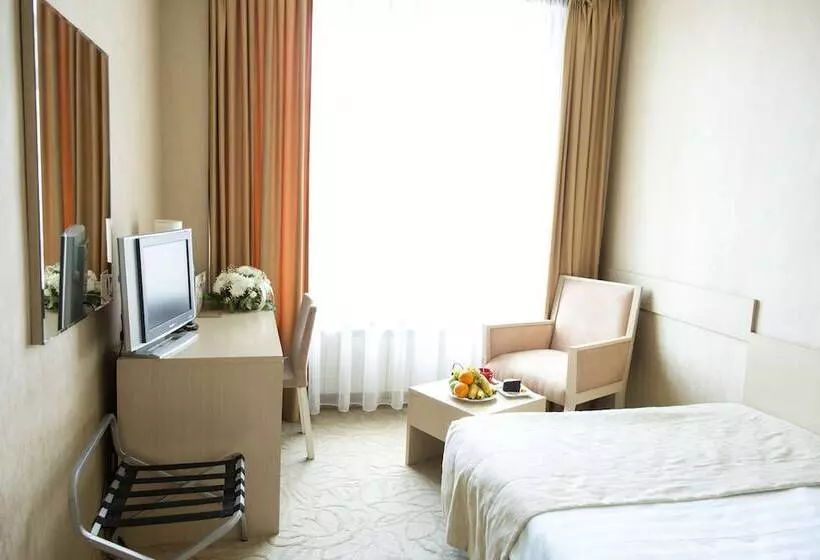 酒店 Delta Business