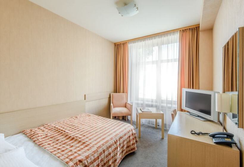 فندق Delta Business