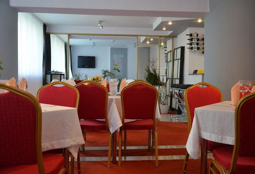 هتل Gromada Poznań