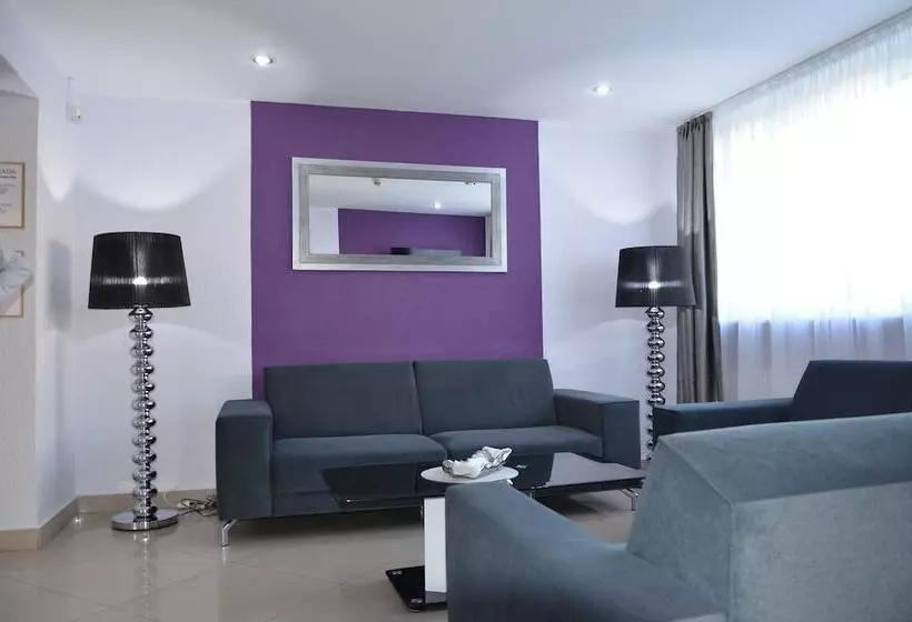 Отель Gromada Poznań