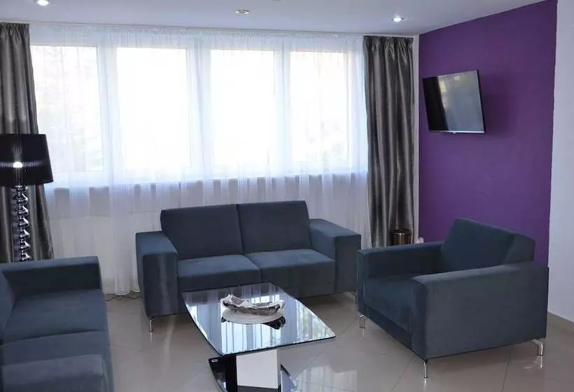 Отель Gromada Poznań