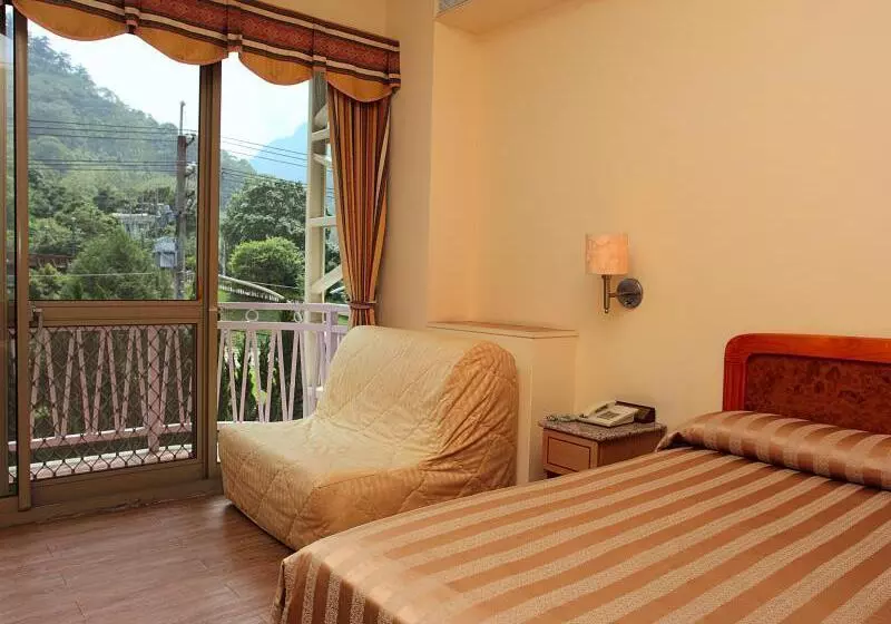 هتل Ku Kuan Hotspring