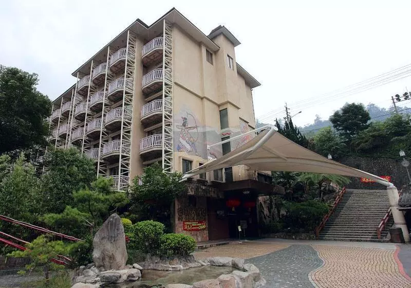 هتل Ku Kuan Hotspring
