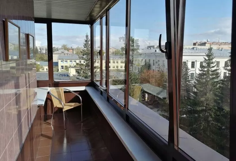 ホテル Oktyabrskaya